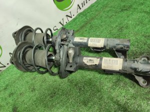 Стойка передняя (пара) MERCEDES-BENZ 204.252 OEM A2043200130, A2043232600 УНИВЕСАЛ 2008