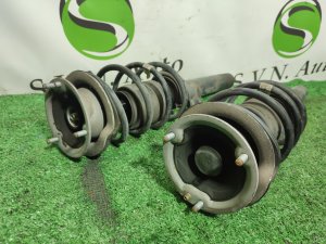 Стойка передняя (пара) BMW 3 SERIES OEM 31318036554, 31318036553 E90 2011