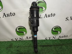 Стойка передняя правая 4801030140 TOYOTA CROWN MAJESTA