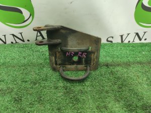 Стремянка рессоры правая 11610227, 15295280 HUMMER H3