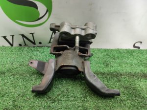 Подушка ДВС (правая) TOYOTA PRIUS OEM 1230537160 ZVW30 2010