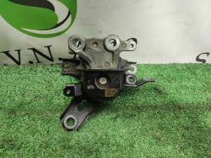 Подушка ДВС (правая) TOYOTA PRIUS OEM 1230537160 ZVW30 2010