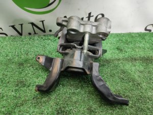 Подушка ДВС (правая) TOYOTA PRIUS OEM 1230537160 ZVW30 2010