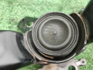 Подушка ДВС (правая) TOYOTA PRIUS OEM 1230537160 ZVW30 2010