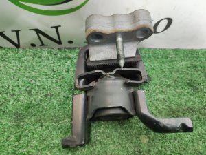 Подушка ДВС (правая) TOYOTA WISH OEM 1230537250 ZGE20 2009