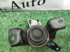 Подушка ДВС (правая) TOYOTA ISIS OEM 1230522240 ZNM10 2008