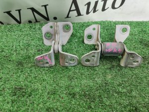 Петли двери передней правой JEEP GRAND CHEROKEE OEM 55113664AB, 55113660AB WK2 2011