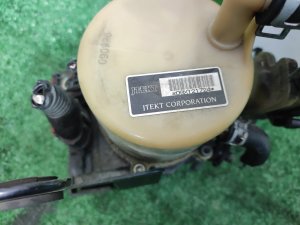 Насос гидроусилителя руля MAZDA AXELA OEM BBM532600 BLFFP 2010