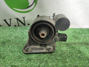 Подушка ДВС MITSUBISHI DIAMANTE OEM MB581766 F12A 1994