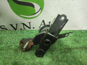 Подушка ДВС (правая) TOYOTA AQUA OEM 1230521450 NHP10 2013