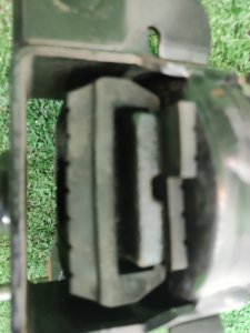 Подушка ДВС (правая) TOYOTA AQUA OEM 1230521450 NHP10 2013