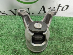 Подушка ДВС (правая) NISSAN ELGRAND OEM 11210JP00B PNE52 2012