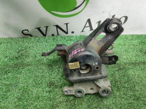 Подушка ДВС (правая) TOYOTA PRIUS OEM 1230537160 ZVW30 2010