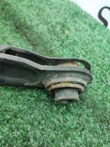 Рычаг задний правый HONDA CIVIC OEM 52370SNA904 FD3 2006