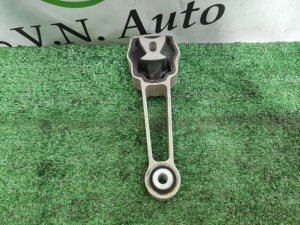 Подушка ДВС VOLVO XC70 OEM 30680474 УНИВЕСАЛ 2008