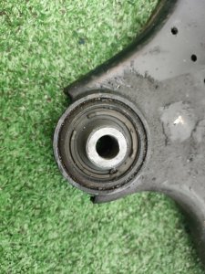 Рычаг передний правый VOLVO XC70 OEM 31277346 УНИВЕСАЛ 2008