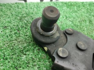 Рычаг передний правый VOLVO XC70 OEM 31277346 УНИВЕСАЛ 2008