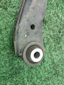 Рычаг задний левый HONDA CIVIC OEM 52400SNA900 FD3 2006