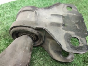 Рычаг передний правый VOLVO V40 OEM 31277621 MW 2014