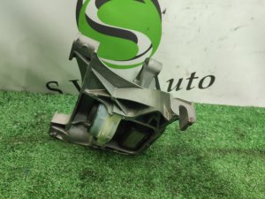 Подушка ДВС PEUGEOT TRAVELLER OEM 9800010180 BHY 2018
