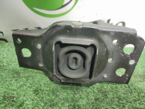 Подушка ДВС RENAULT KANGOO OEM 8200014931 KW0 2011