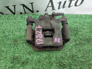 Суппорт задний правый 44001EM11A NISSAN SERENA