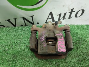 Суппорт задний правый 44001CY000 NISSAN SERENA