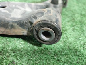 Рычаг передний правый CHEVROLET CAPTIVA OEM 20946157 C140 2011