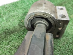 Рычаг передний правый CHEVROLET CAPTIVA OEM 20946157 C140 2011