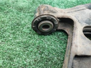 Рычаг передний правый HONDA STEPWGN OEM 51350S47013 RF1 1999