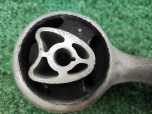 Рычаг передний левый BMW 3 SERIES OEM 31122405861 E90 2011