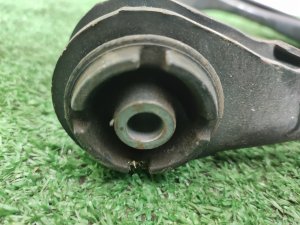 Рычаг передний правый TOYOTA CROWN MAJESTA OEM 4861039125 UZS186 2006