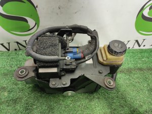 Главный тормозной цилиндр 4WD NISSAN ELGRAND