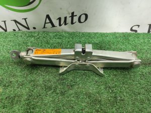 Домкрат 1100 кг NISSAN