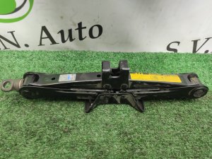 Домкрат 1100 кг TOYOTA ARISTO, CELSIOR