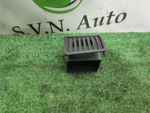 Дефлектор обдува салона правый HUMMER H3 OEM 25816720, 15797628 2007