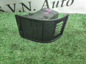 Дефлектор обдува салона левый HUMMER H3 OEM 25816721, 15797627 2007