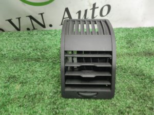 Дефлектор обдува салона левый HUMMER H3 OEM 25816721, 15797627 2007