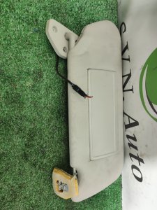 Козырек солнцезащитный правый HUMMER H3 OEM 15296723 2007