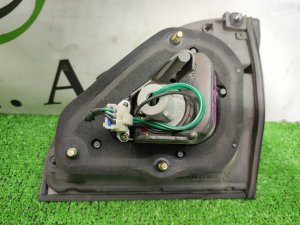 Стоп сигнал правый MITSUBISHI DIAMANTE OEM MR162878 F12A 1994