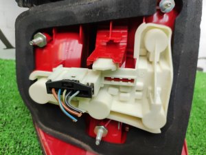 Стоп сигнал правый BMW 3 SERIES OEM 63216937458 E90 2007