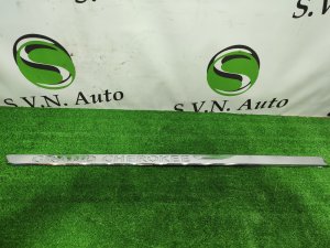 Молдинг двери передней левой JEEP GRAND CHEROKEE OEM 55079307AE WK2 2011