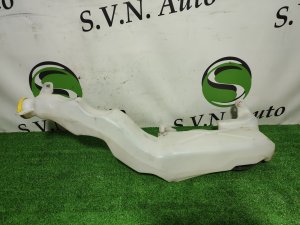 Бачок омывателя JEEP GRAND CHEROKEE WK2 2011