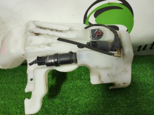 Бачок омывателя JEEP GRAND CHEROKEE WK2 2011