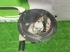 Насос топливный TOYOTA NOAH/VOXY OEM 2322128040 AZR60 2005