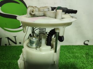 Насос топливный RENAULT KANGOO OEM 8200155188 KW0D 2011