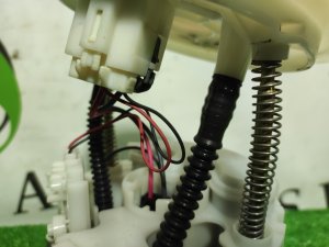 Насос топливный TOYOTA CROWN OEM 7702030130 GRS182 2007