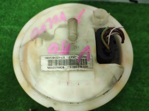 Насос топливный VOLVO V50 OEM 31261425 2005