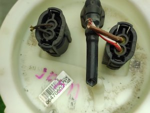 Насос топливный BMW 3 SERIES OEM 16117197076 E90 2011