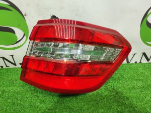 Стоп сигнал правый (универсал) MERCEDES-BENZ E-CLASS OEM A2128204064 W212 2011